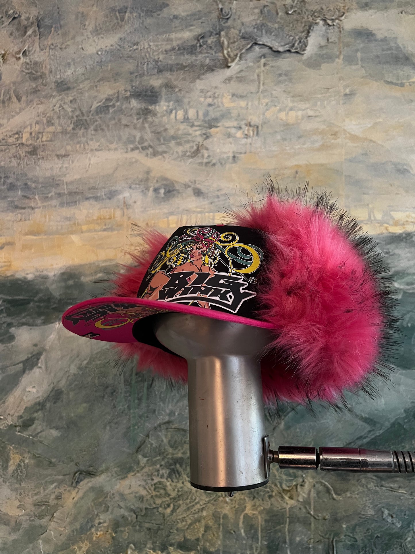 THE PINK BIG HAT