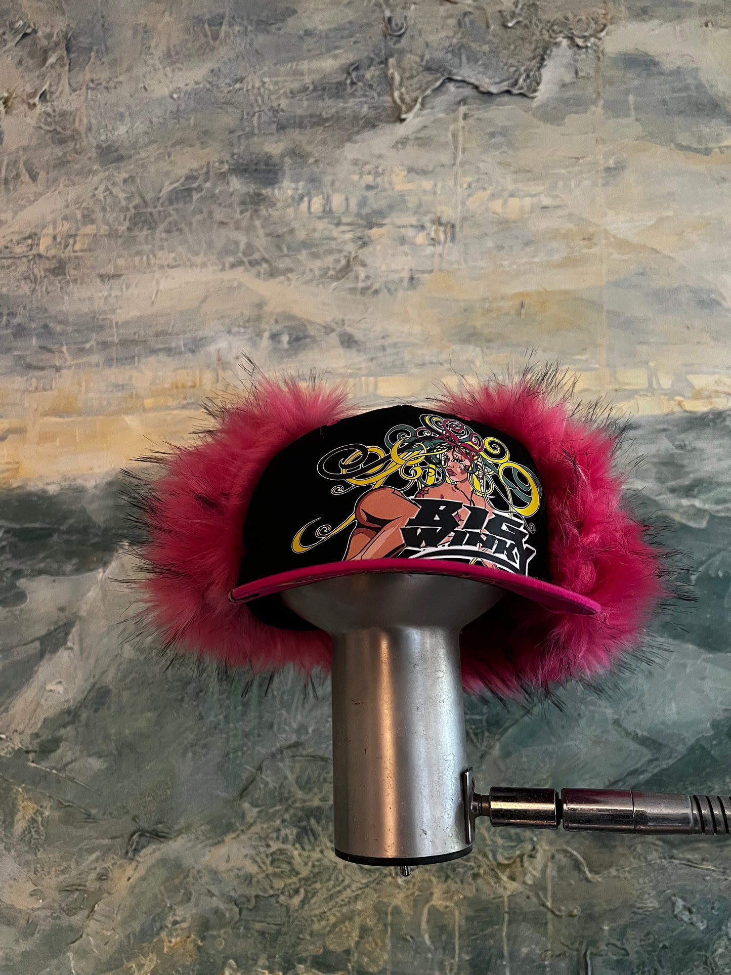 THE PINK BIG HAT