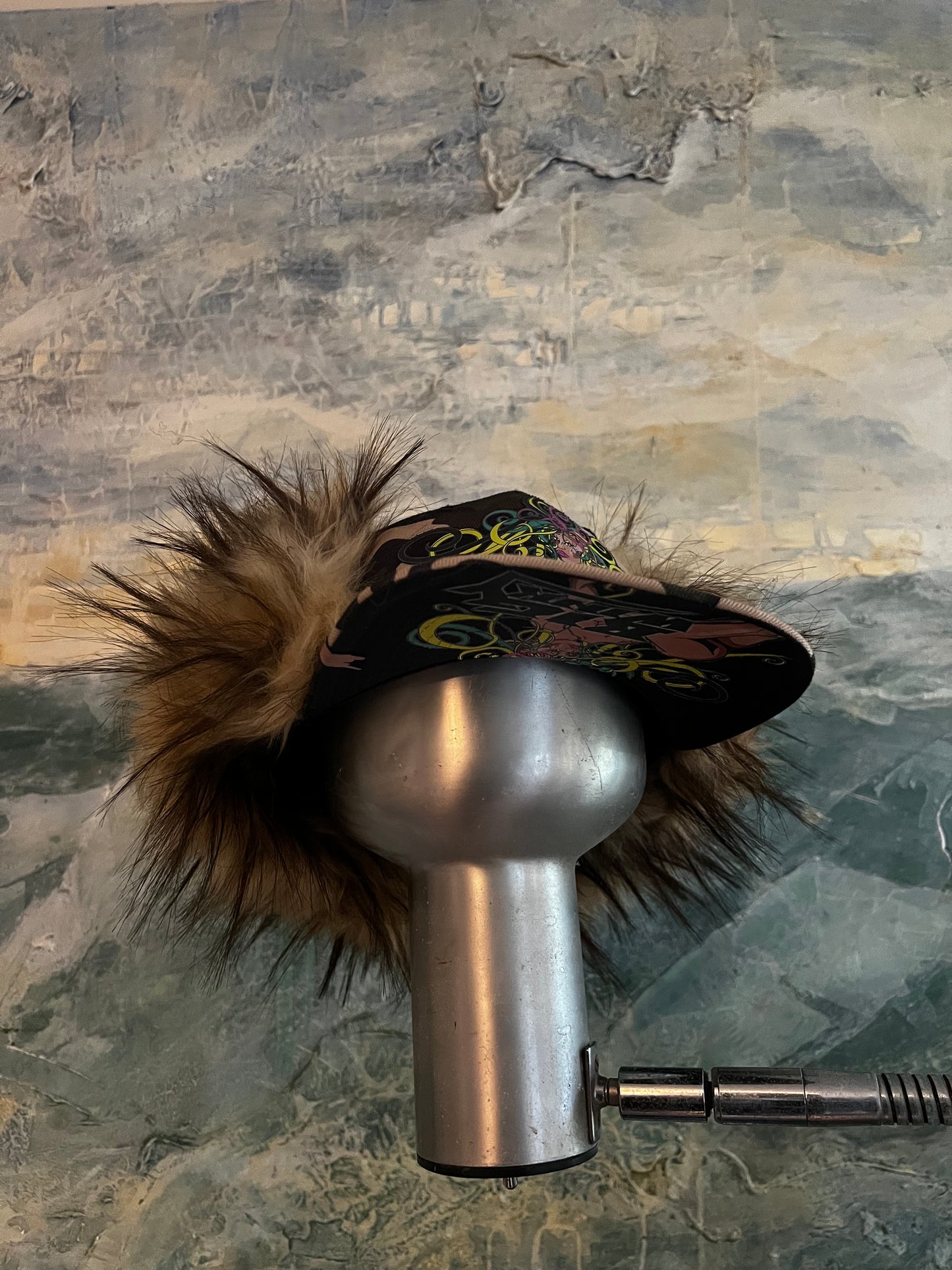THE CAMO BIG HAT