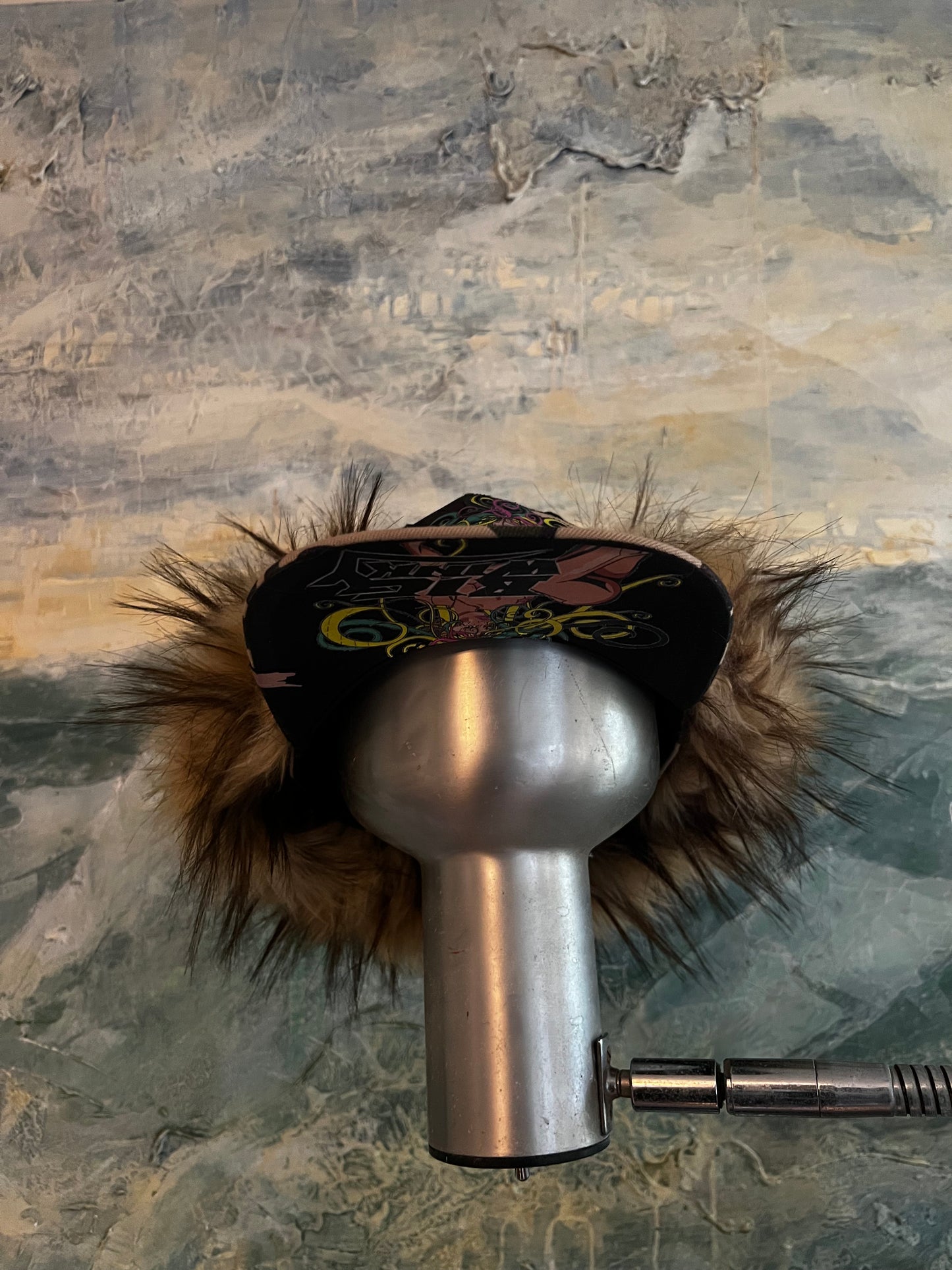 THE CAMO BIG HAT