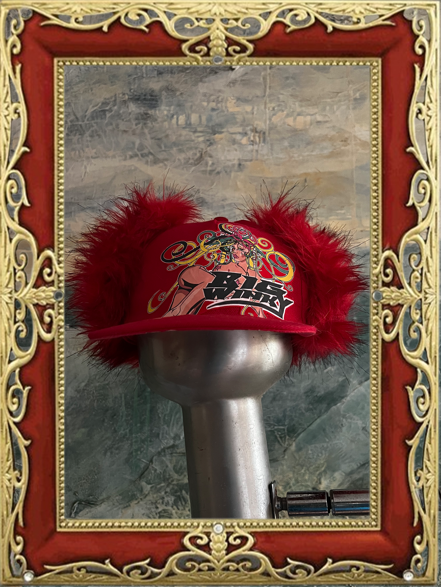 THE RED BIG CAP