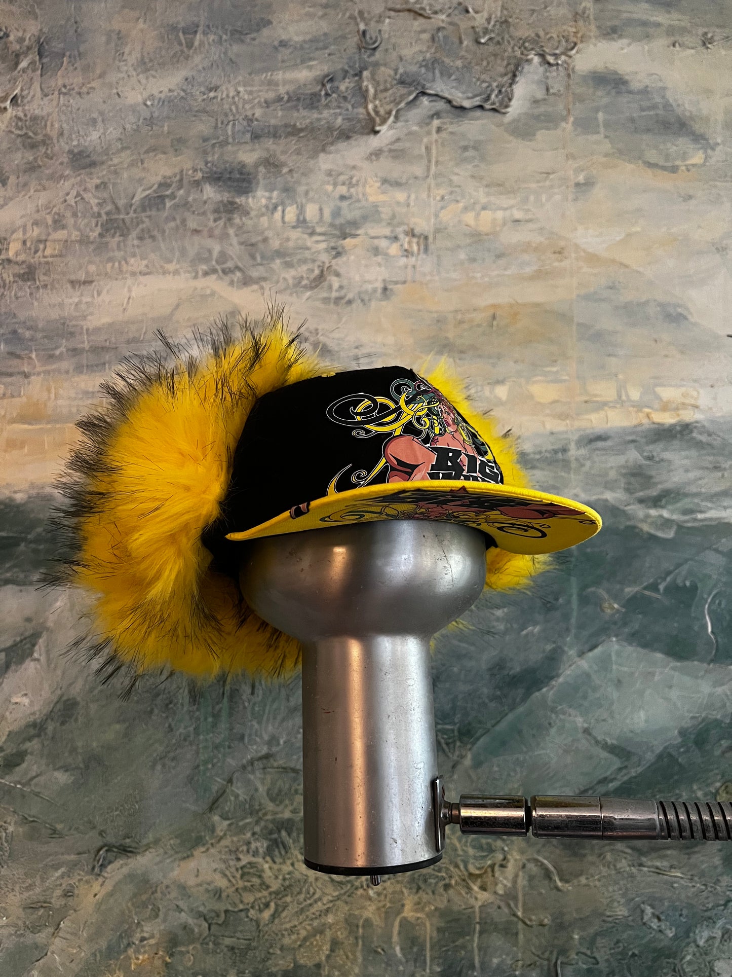 THE YELLOW BIG HAT